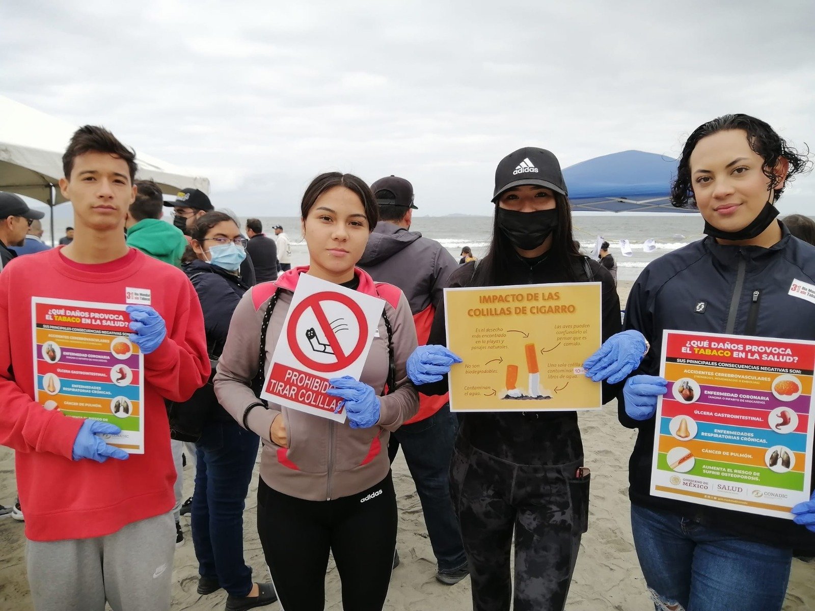 Volunteers in Baja California join forces to clean cigarette waste from beaches — turning awareness into real action. - Gringo Gazette North Volunteers in Baja California join forces to clean cigarette waste from beaches — turning awareness into real action.