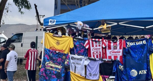 Club América Legends vs. Chivas Legends