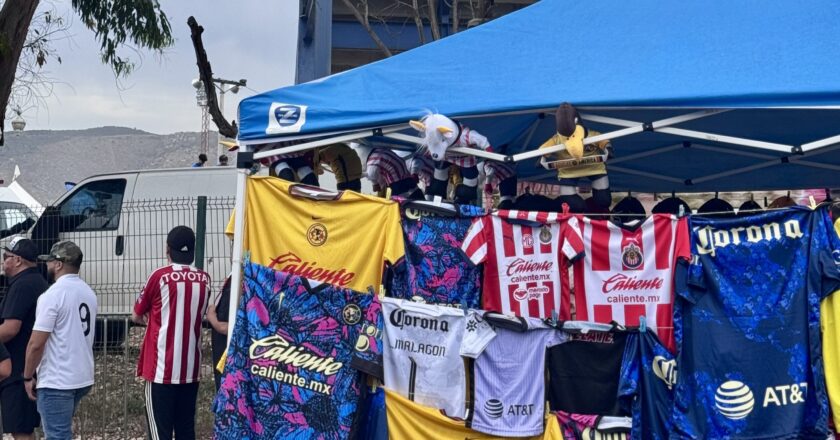 Club América Legends vs. Chivas Legends