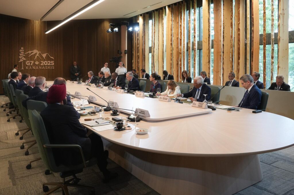 Presidenta Claudia Sheinbaum joins the G7 summit alongside invited nations—South Africa, Brazil, South Korea, India, Australia, and representatives from the UN and World Bank.