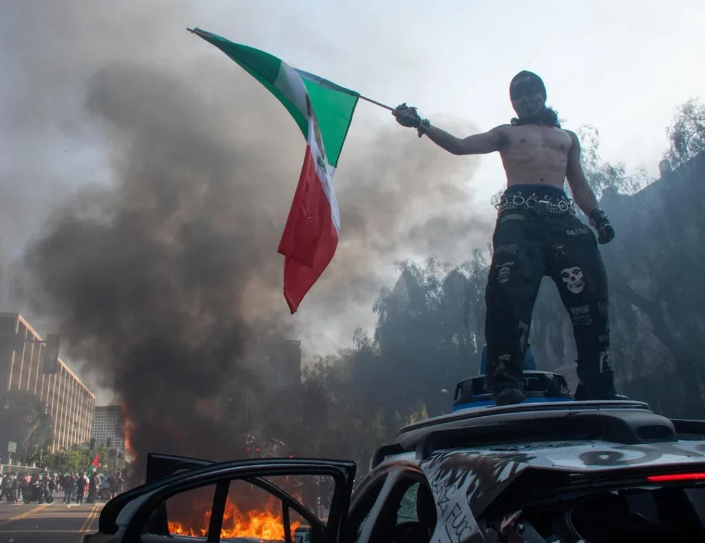 los-angeles-ice-protest-v0-py7f6nj1uz5f1 - Gringo Gazette North